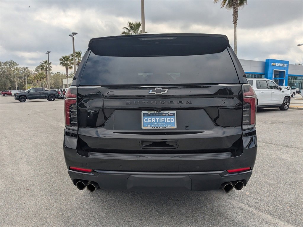 Used 2025 Chevrolet Suburban Z71 image 4