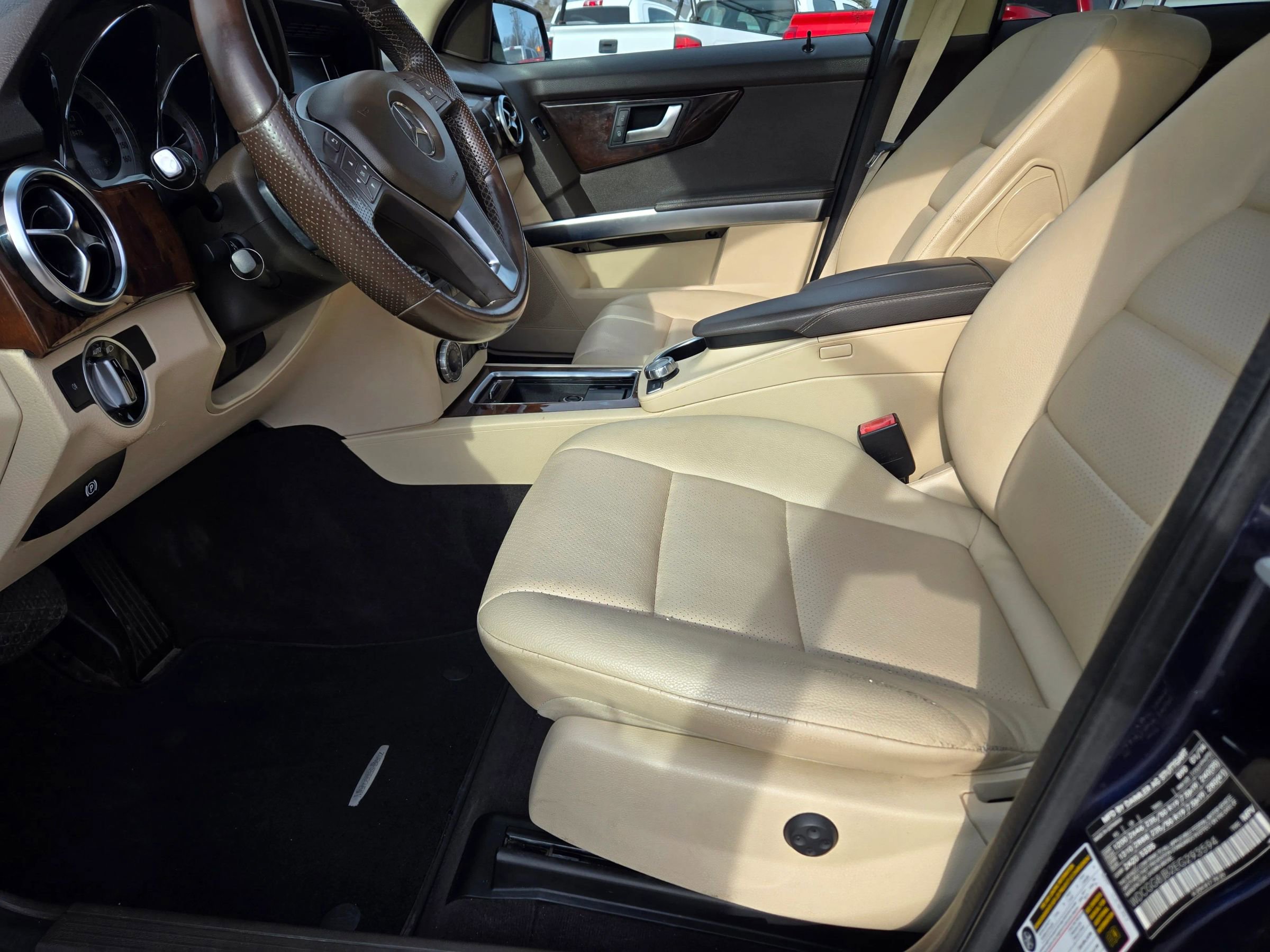 Used 2014 Mercedes-Benz GLK 350 4MATIC w/ Premium 1 Package image 35