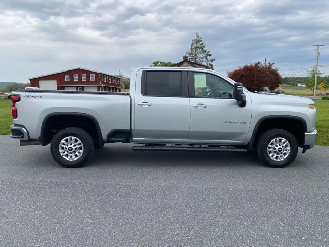 Used 2021 Chevrolet Silverado 2500 LT w/ Convenience Package AWD/4WD image 7