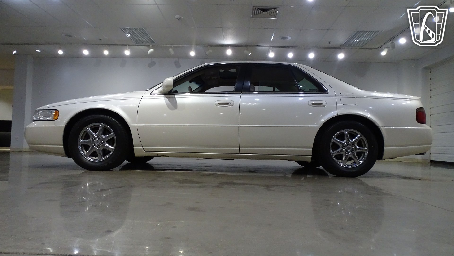 Used 2000 Cadillac Seville STS w/ Convenience Pkg FWD image 7
