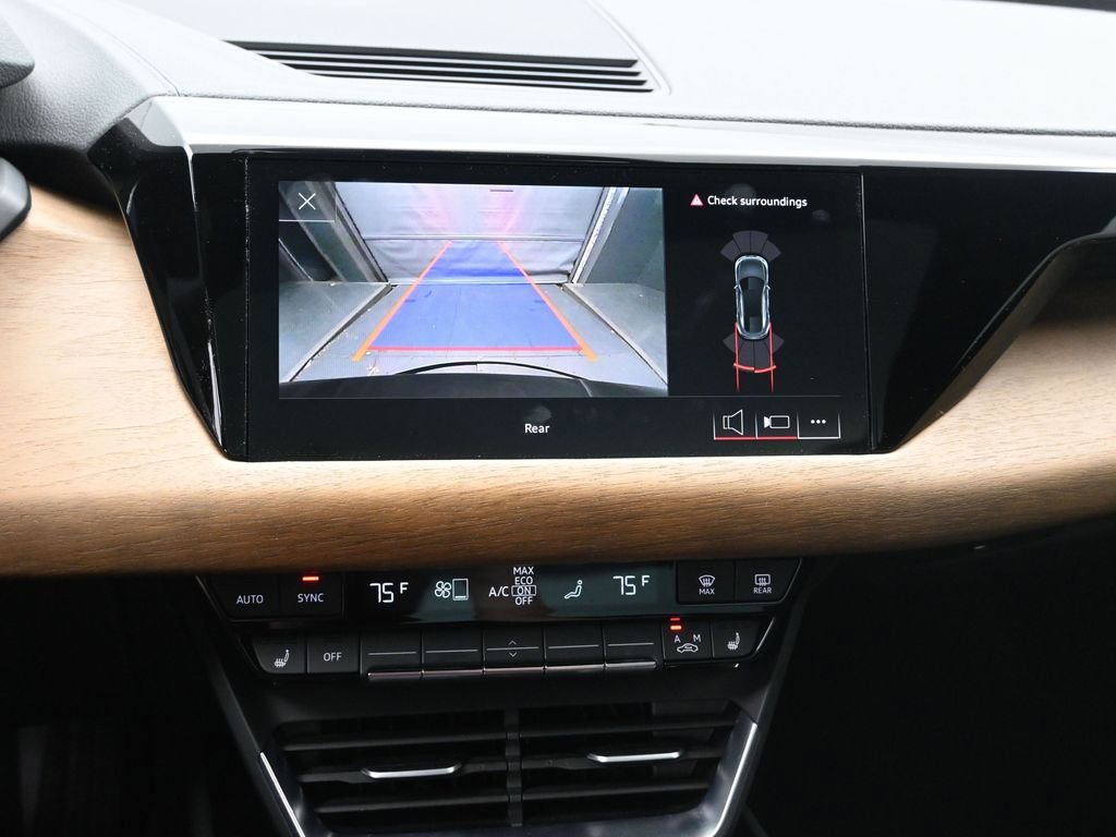 Used 2023 Audi e-tron GT Premium Plus AWD/4WD image 17
