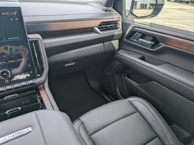 Certified 2026 GMC Yukon XL Denali w/ Sun & Power Step Package AWD/4WD image 18