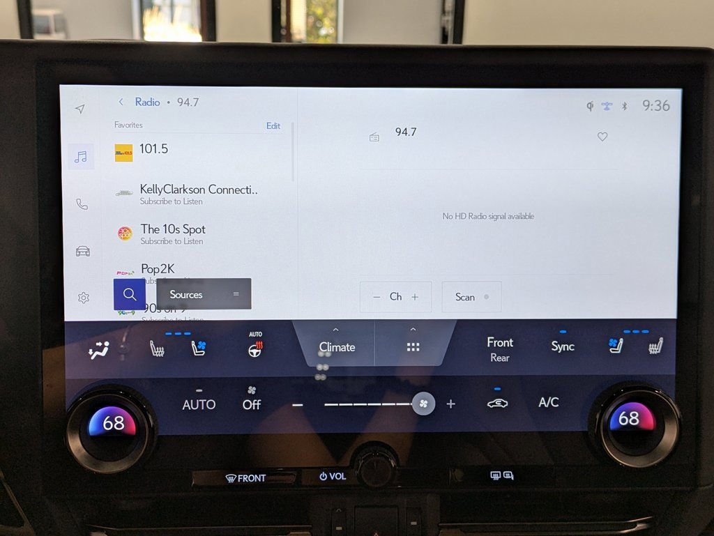 Used 2024 Lexus GX 550 image 12