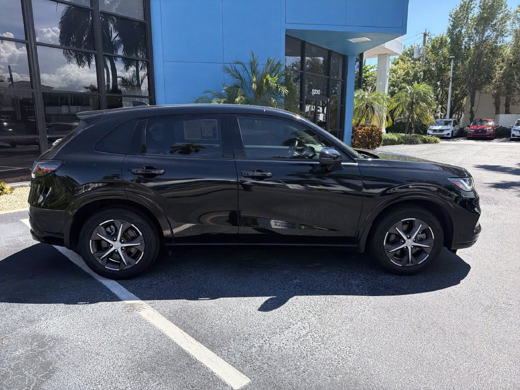 Certified 2023 Honda HR-V EX-L image 28