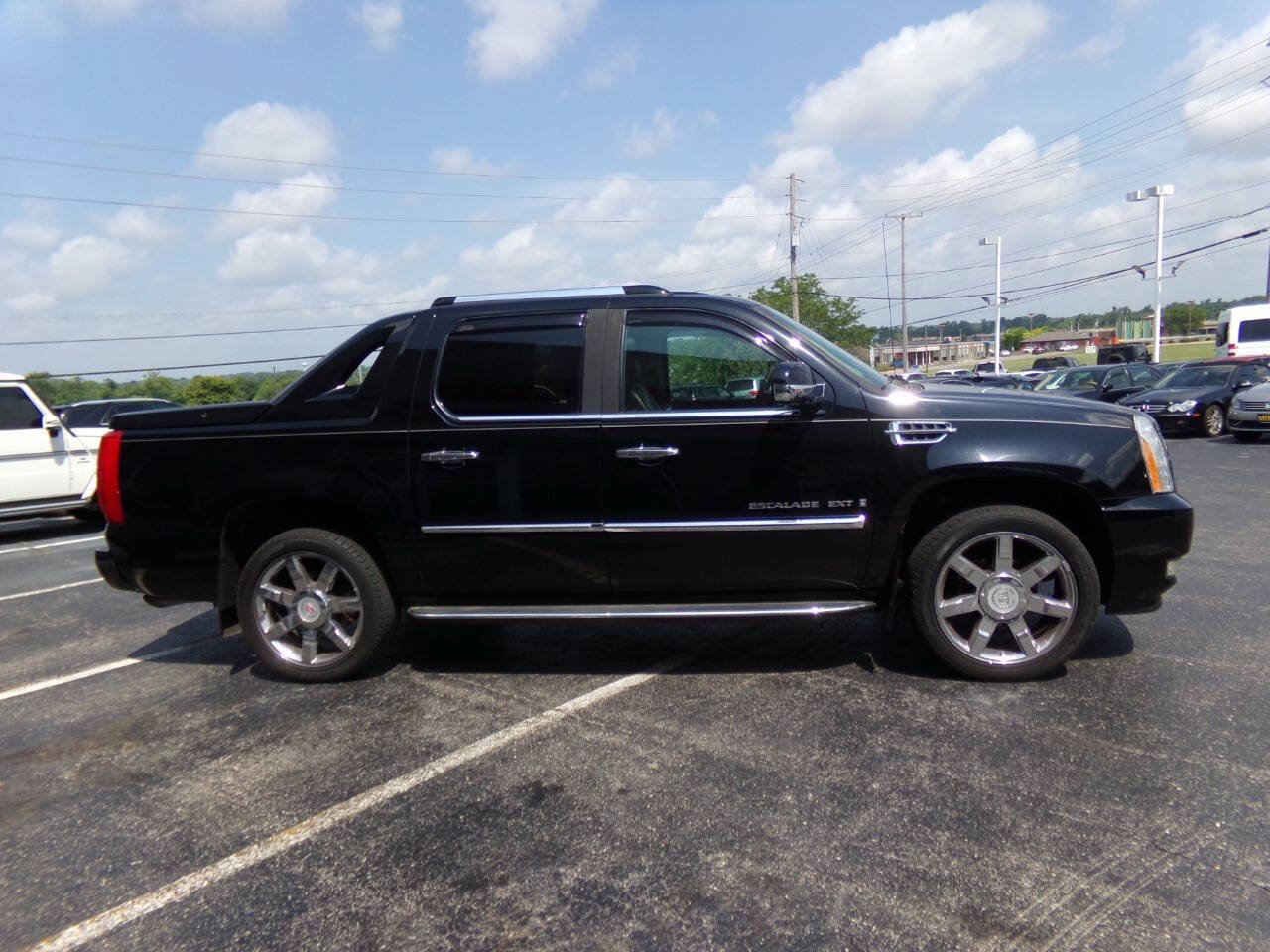 Used 2008 Cadillac Escalade EXT AWD/4WD image 4