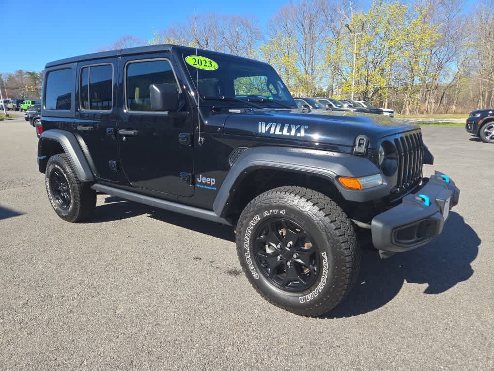 Used 2023 Jeep Wrangler Unlimited w/ Cold Weather Group AWD/4WD image 2