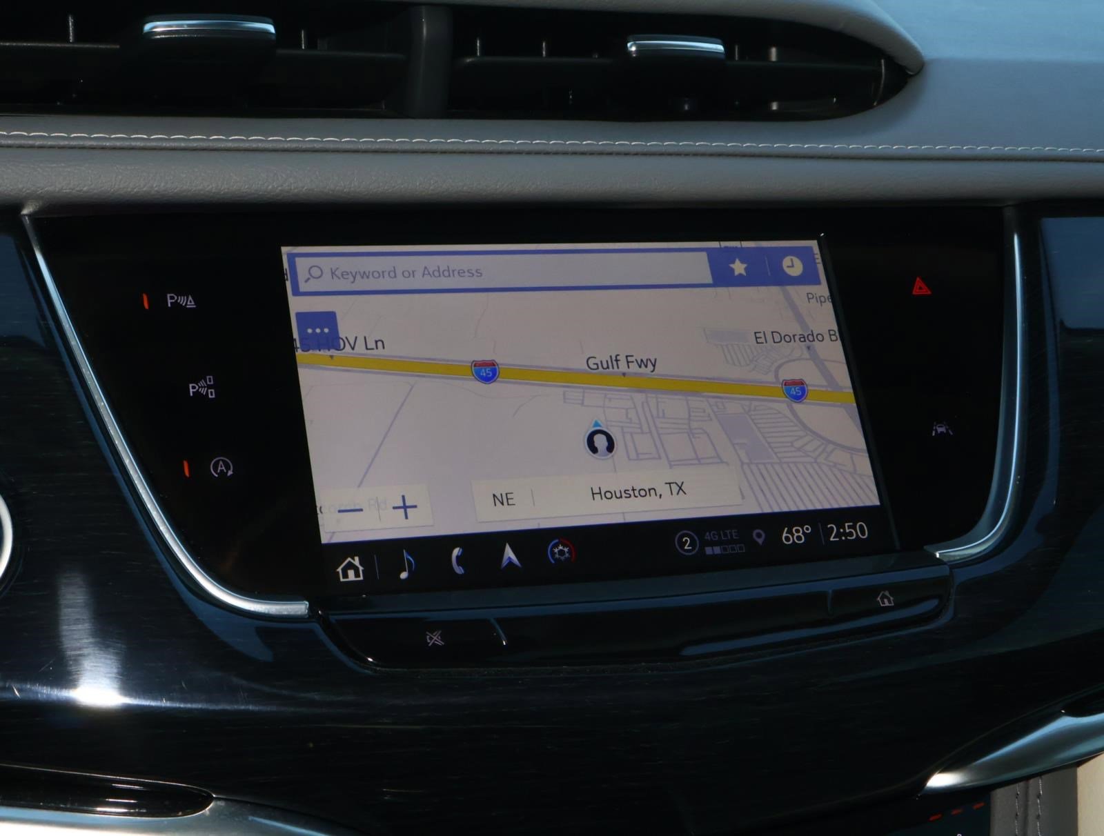 Used 2024 Cadillac XT6 Premium Luxury w/ Technology Package image 27