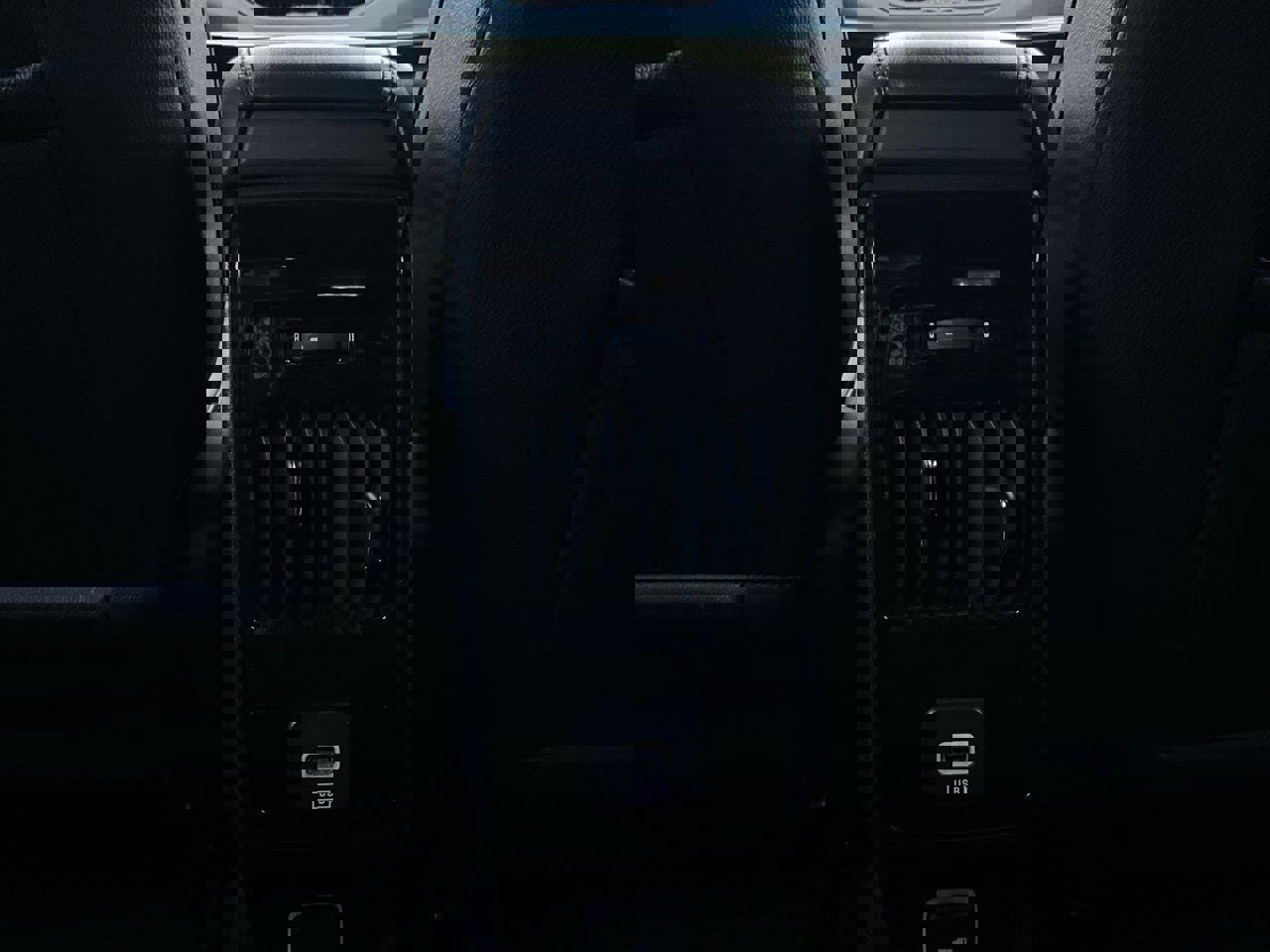 Used 2025 Jeep Compass Trailhawk image 11