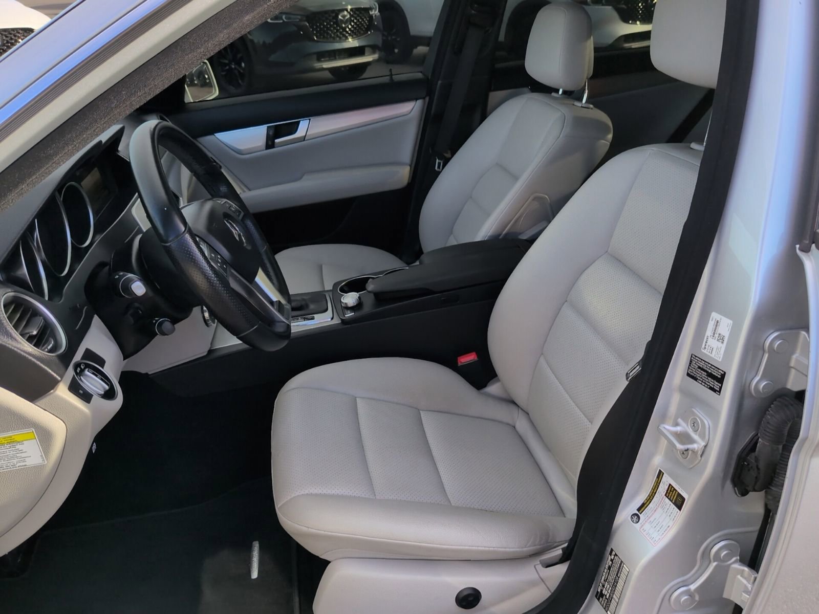 Used 2014 Mercedes-Benz C 250 Sedan image 9