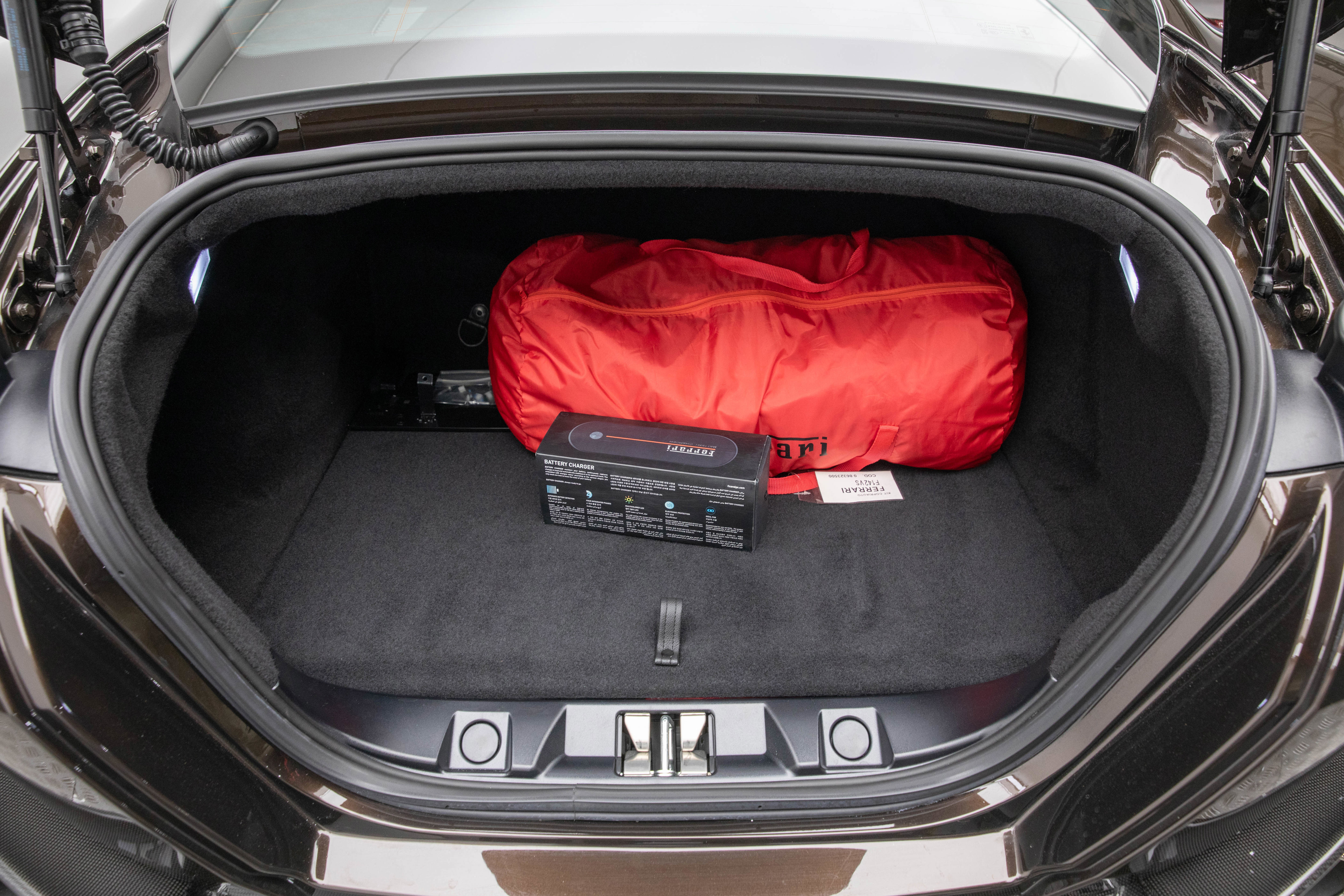 Certified 2022 Ferrari Roma image 22