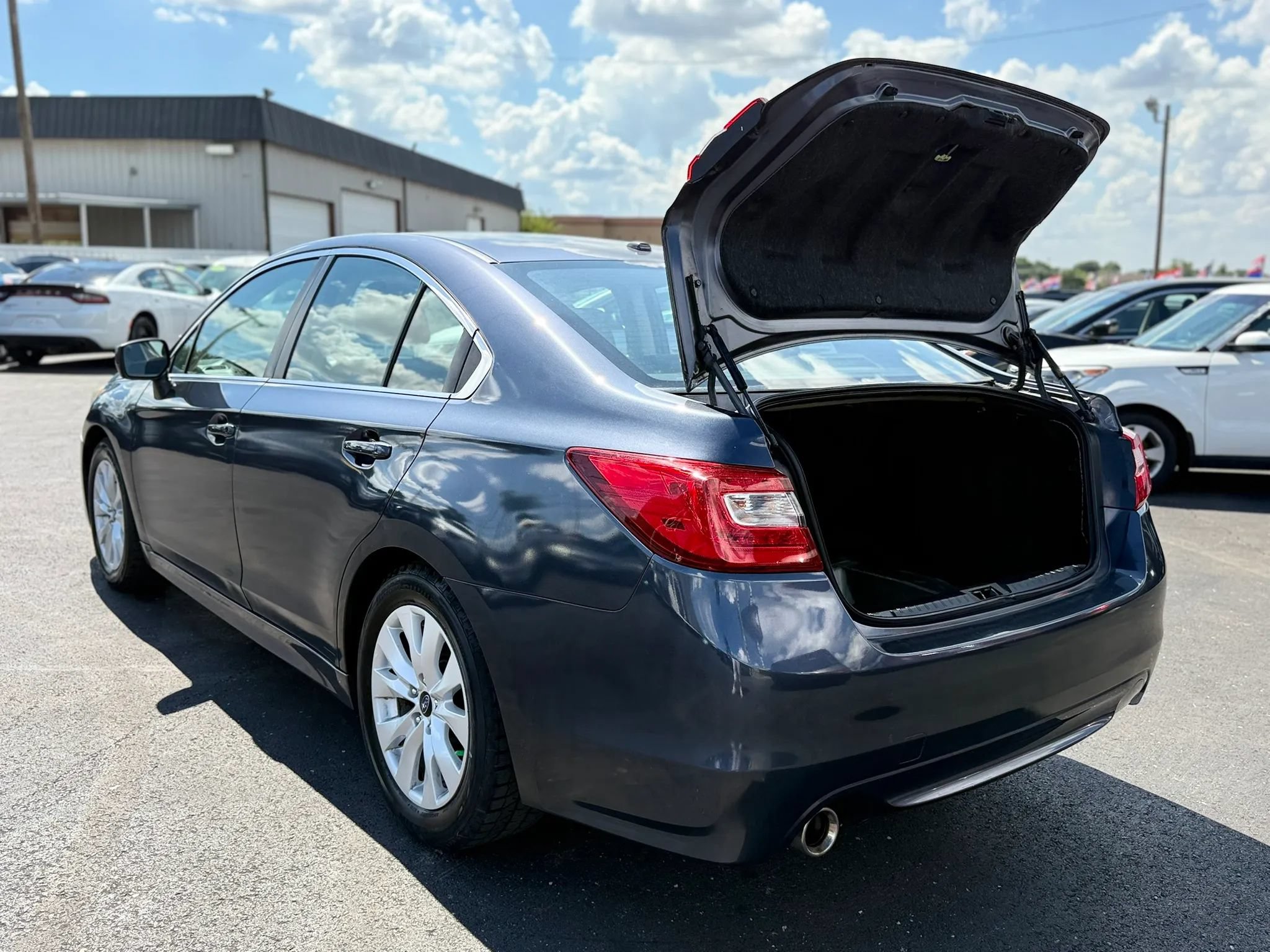 Used 2015 Subaru Legacy 2.5i Premium w/ Moonroof Package AWD/4WD image 39