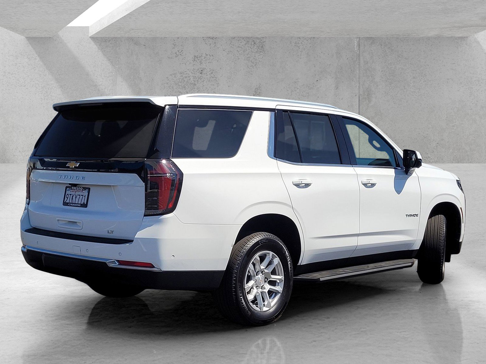 Used 2025 Chevrolet Tahoe LT image 4