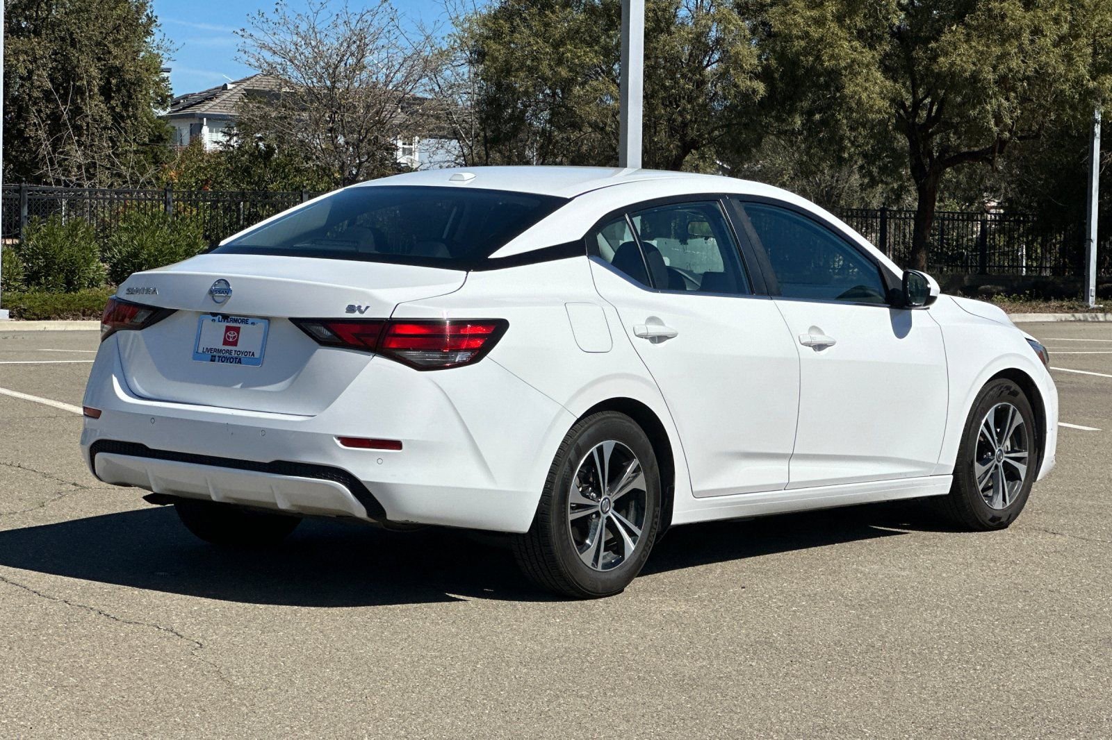 Used 2023 Nissan Sentra SV FWD image 4