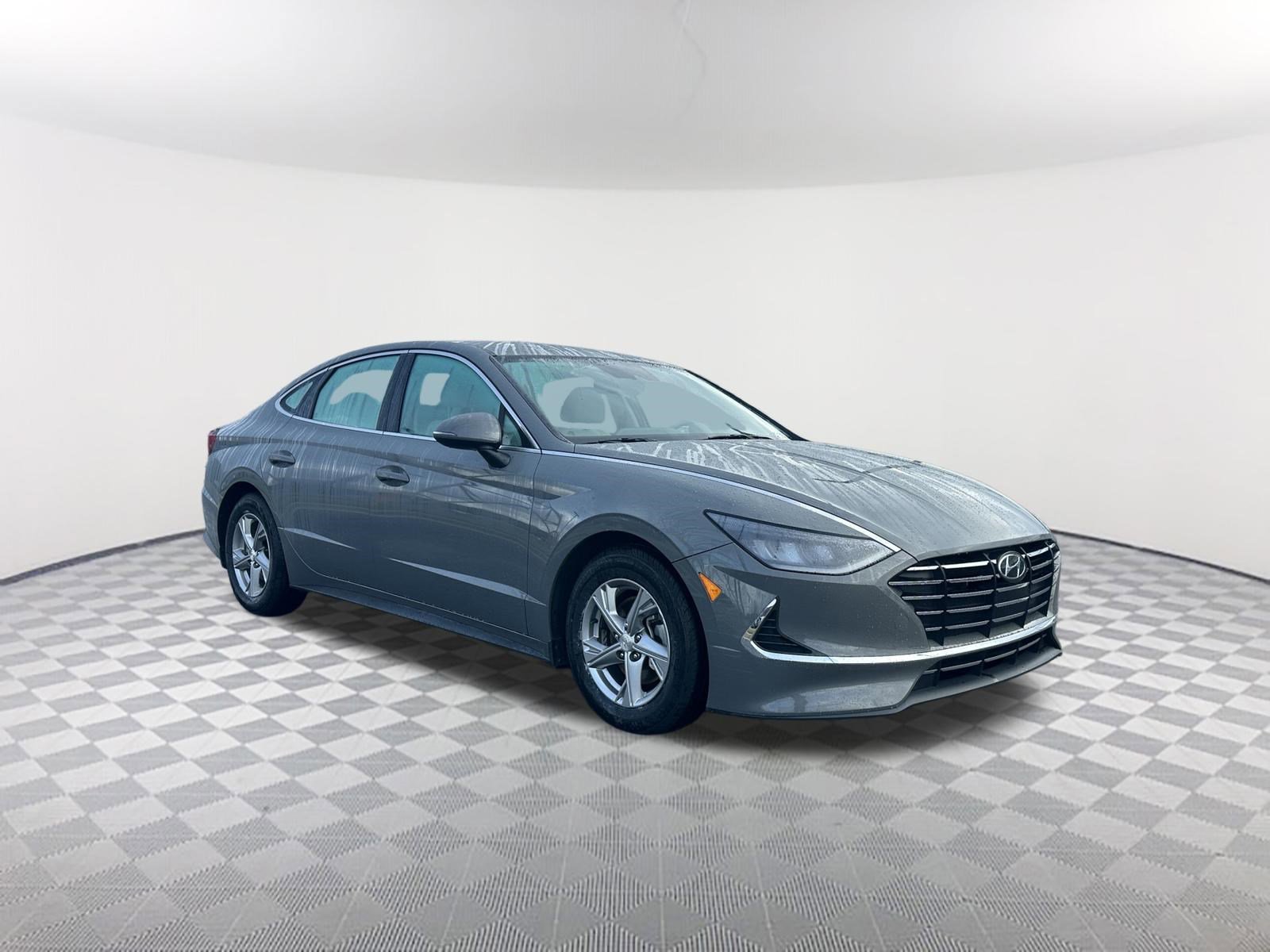 Used 2023 Hyundai Sonata SE image 4