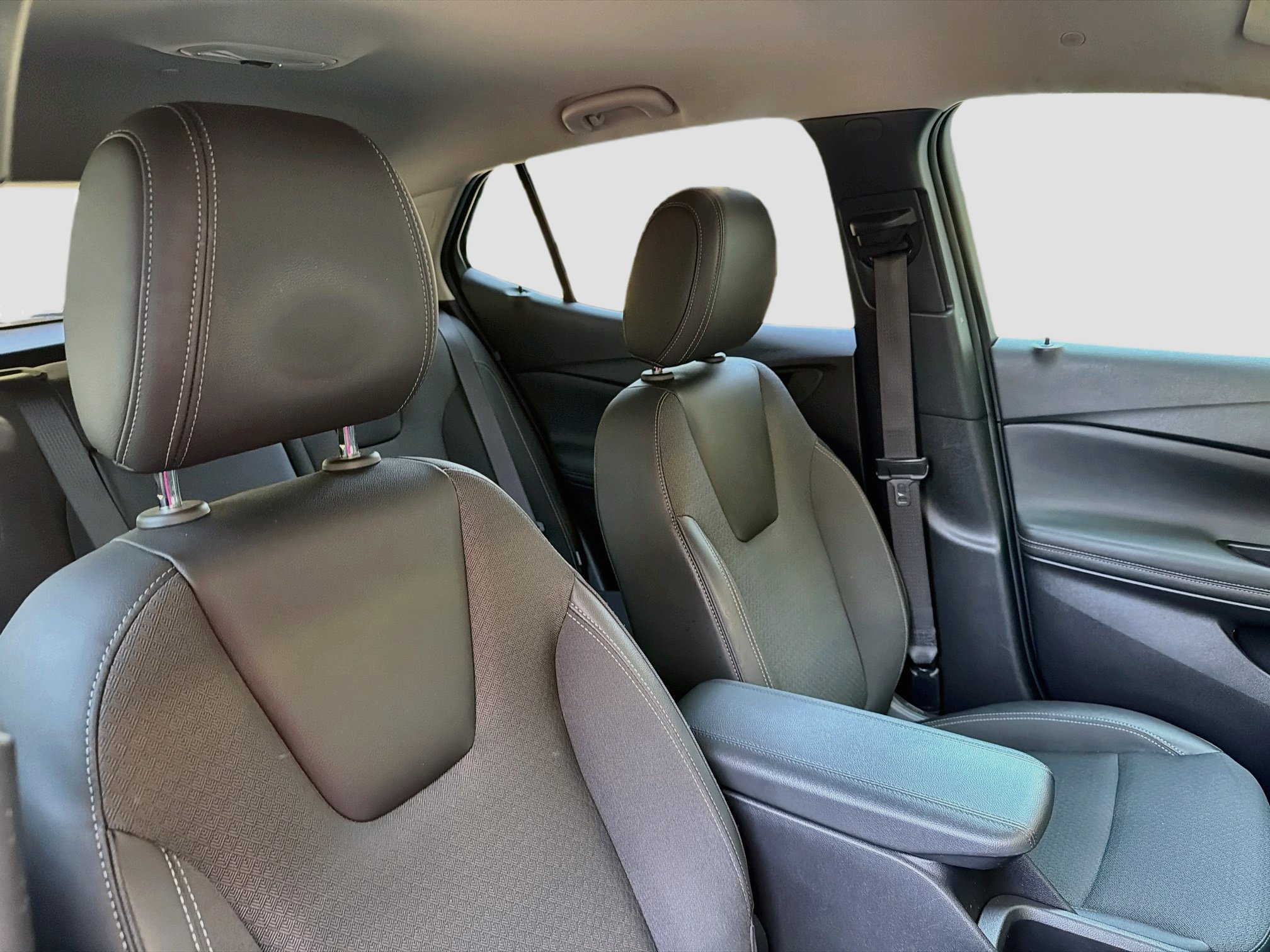 Used 2024 Buick Encore GX Preferred w/ Comfort Package FWD image 24