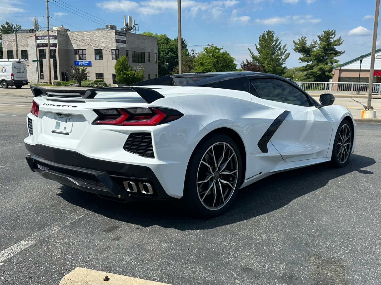 Used 2023 Chevrolet Corvette Stingray Premium Conv w/ Z51 Performance Package RWD image 5