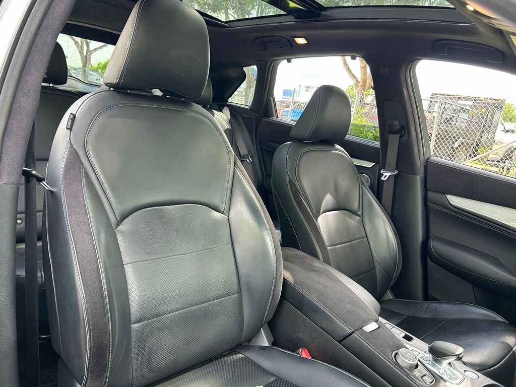 Used 2019 INFINITI QX50 Essential w/ Sensory Package AWD/4WD image 47