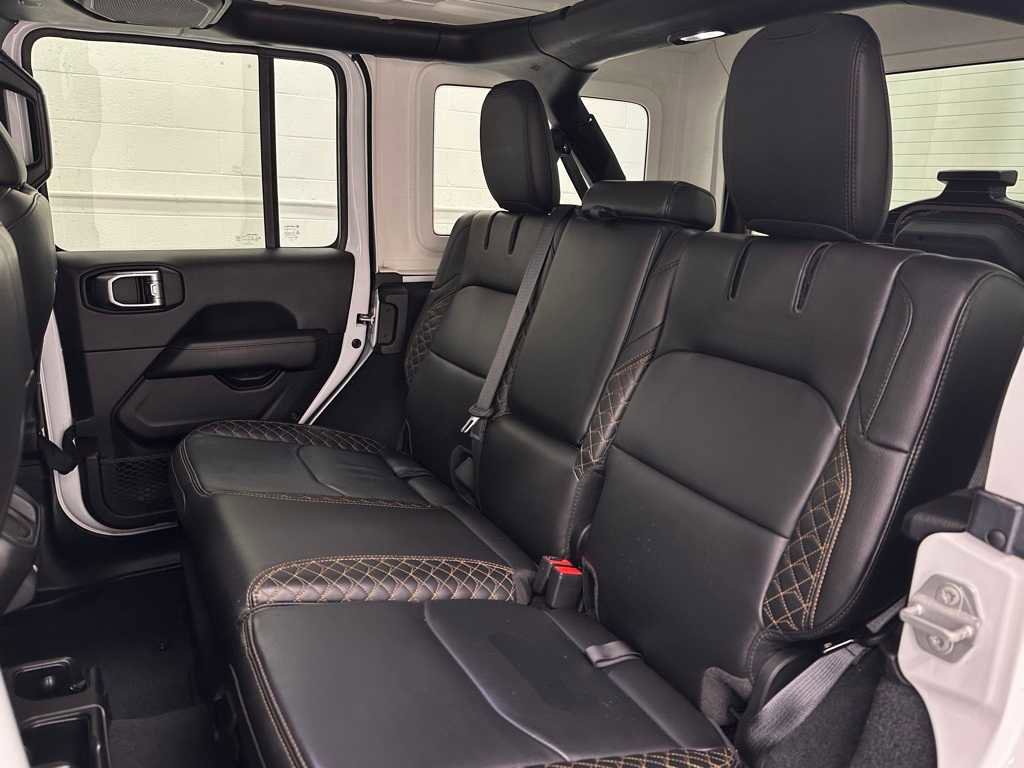Used 2021 Jeep Wrangler Unlimited Sahara image 15