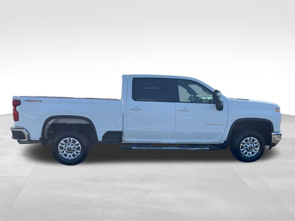 Used 2025 Chevrolet Silverado 2500 LT w/ Convenience Package AWD/4WD image 6