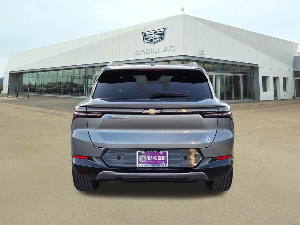 Used 2025 Chevrolet Equinox EV LT w/ Convenience Package image 5