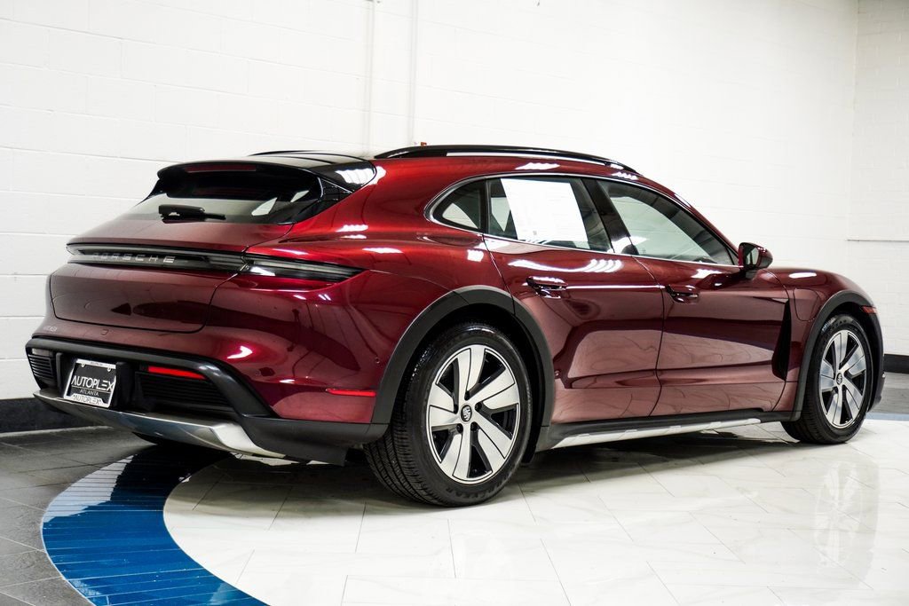 Used 2022 Porsche Taycan 4 Cross Turismo AWD/4WD image 6