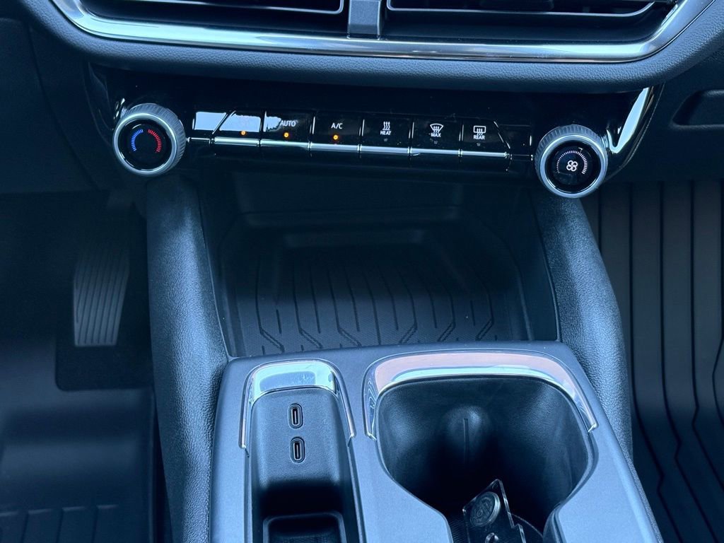 New 2026 Chevrolet Equinox EV LT w/ Midnight Package image 30