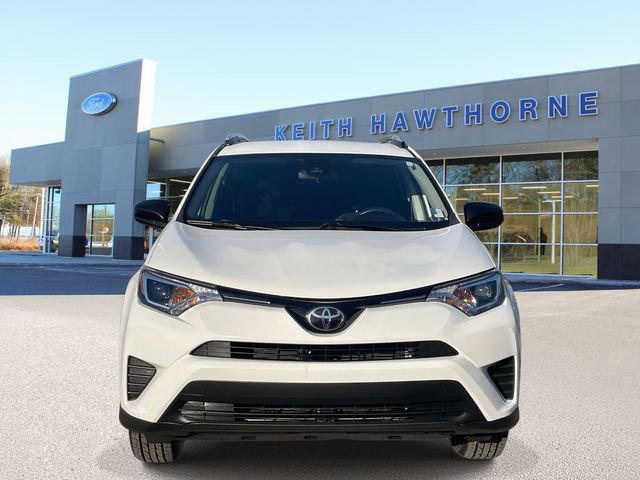 Used 2017 Toyota RAV4 LE image 2