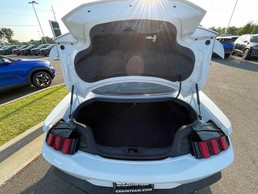 Used 2025 Ford Mustang GT Premium RWD image 11