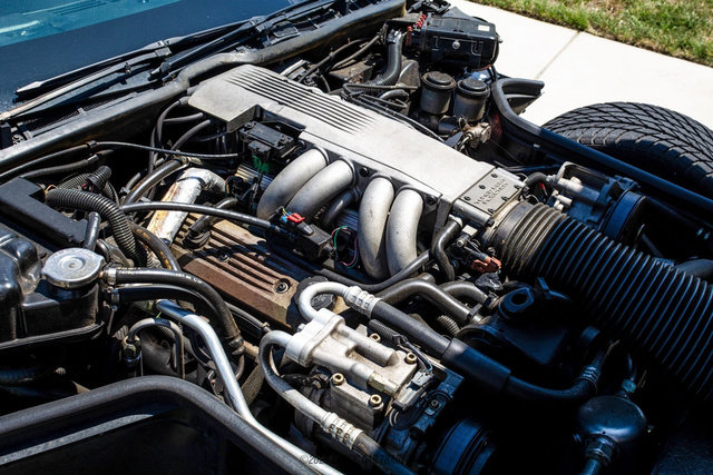 Used 1991 Chevrolet Corvette Convertible RWD image 20
