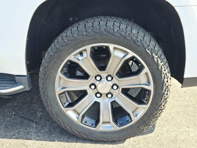 Used 2016 GMC Yukon SLE w/ HD Trailering Package AWD/4WD image 19