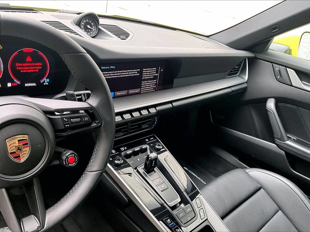 Certified 2025 Porsche 911 Carrera RWD image 10