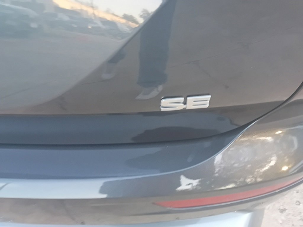 Used 2025 Mitsubishi Outlander SE image 11