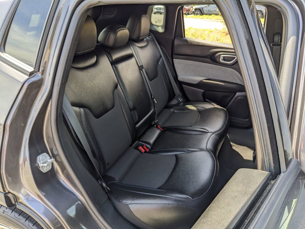 Used 2024 Jeep Compass Latitude AWD/4WD image 42