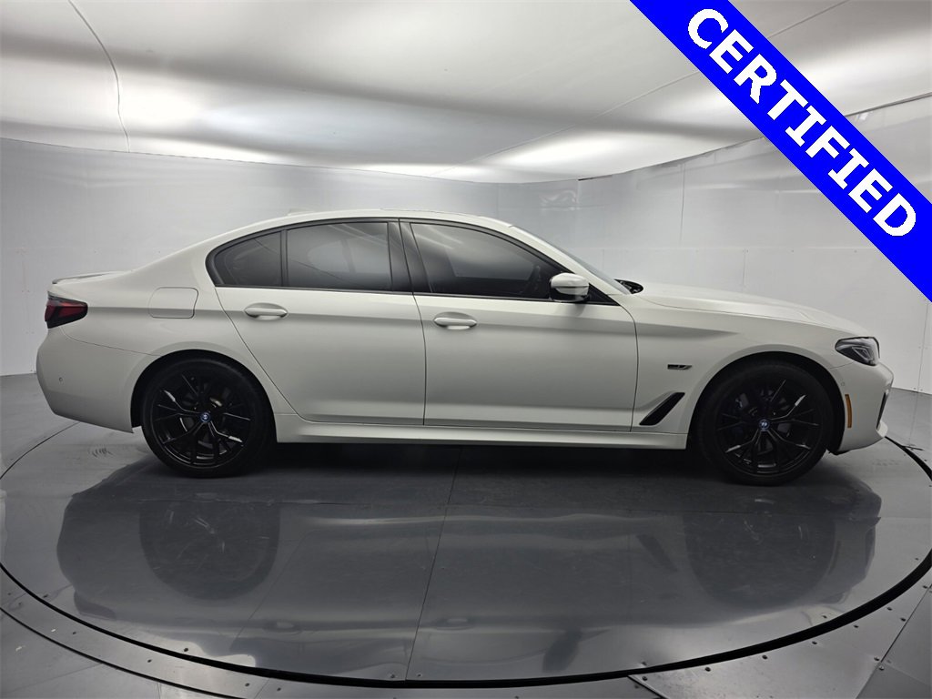 Certified 2023 BMW 530e w/ M Sport Package video 3