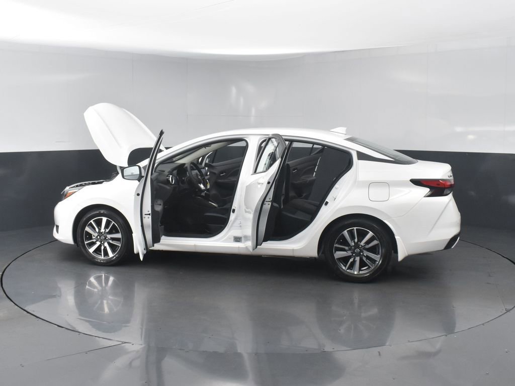 New 2025 Nissan Versa SV w/ Trunk Package FWD image 27