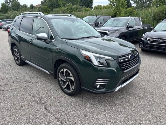 Used 2024 Subaru Forester Touring AWD/4WD image 2