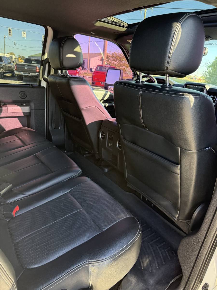 Used 2016 Ford F250 Lariat w/ Lariat Ultimate Package AWD/4WD image 15
