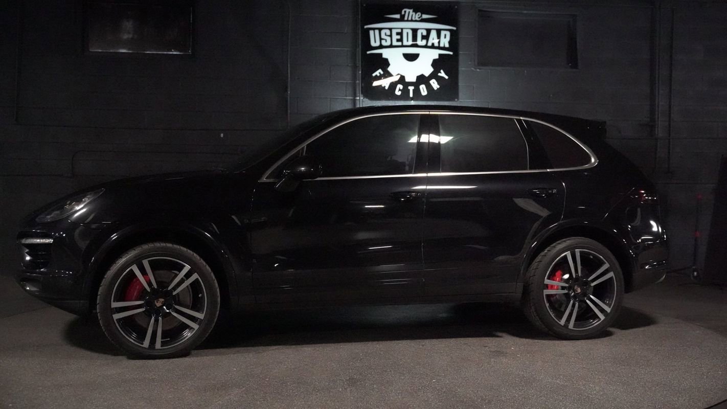 Used 2014 Porsche Cayenne Turbo AWD/4WD image 5