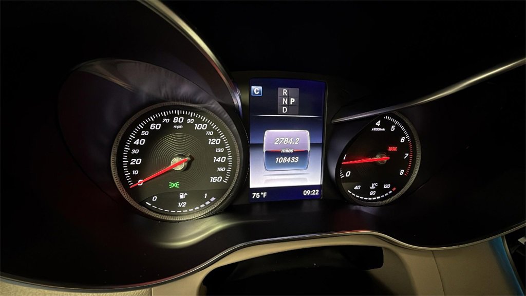 Used 2017 Mercedes-Benz GLC 300 4MATIC image 19