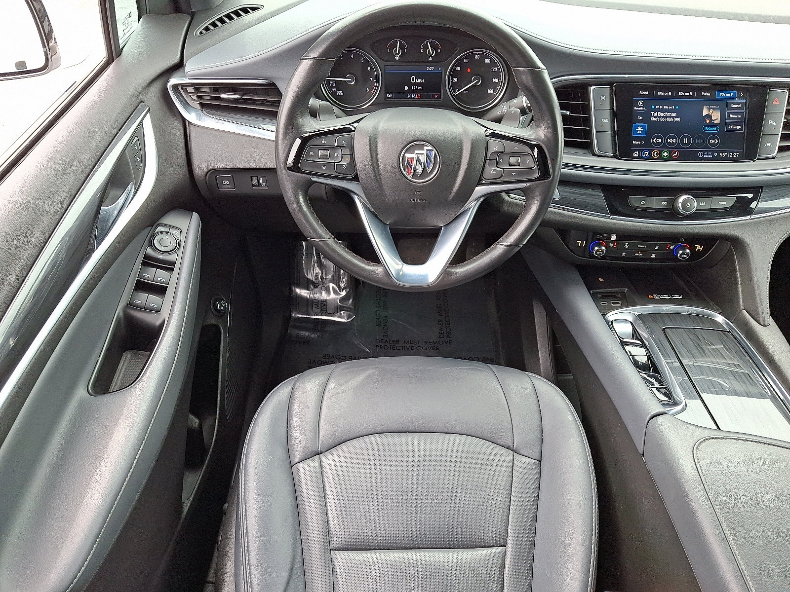 Used 2023 Buick Enclave Essence AWD/4WD image 13