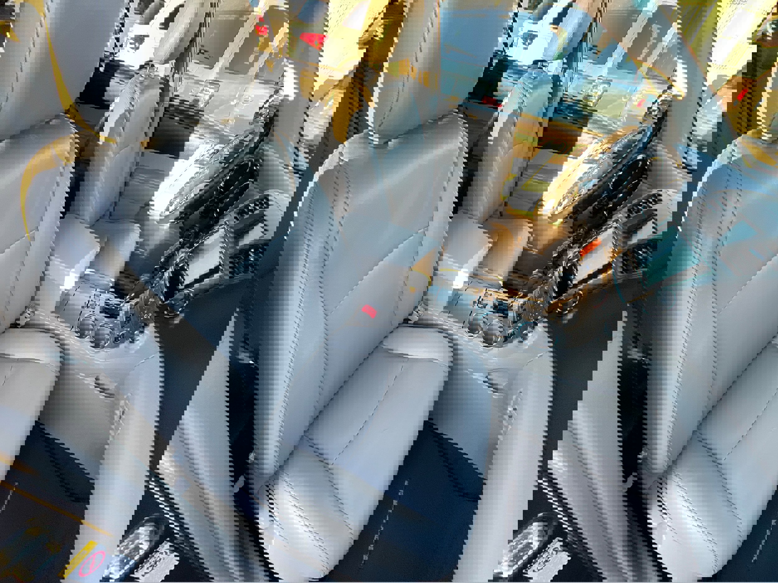 Used 2013 Toyota Highlander SE image 29