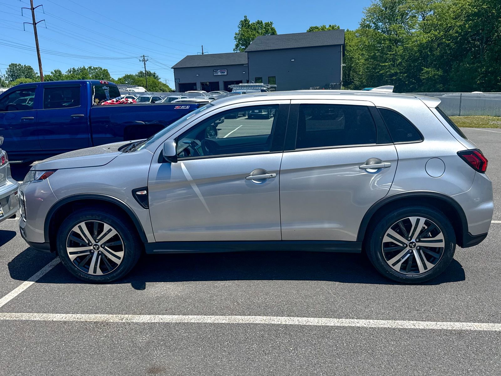 Used 2026 Mitsubishi Outlander Sport ES AWD/4WD image 3