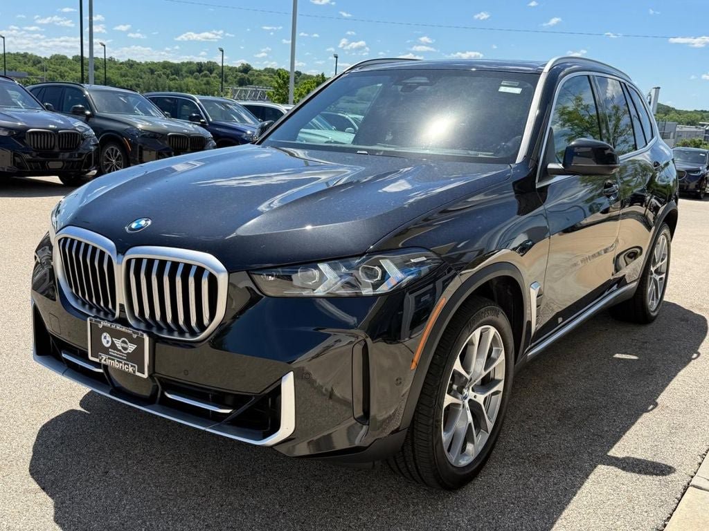 Used 2024 BMW X5 xDrive40i w/ Premium Package AWD/4WD image 8