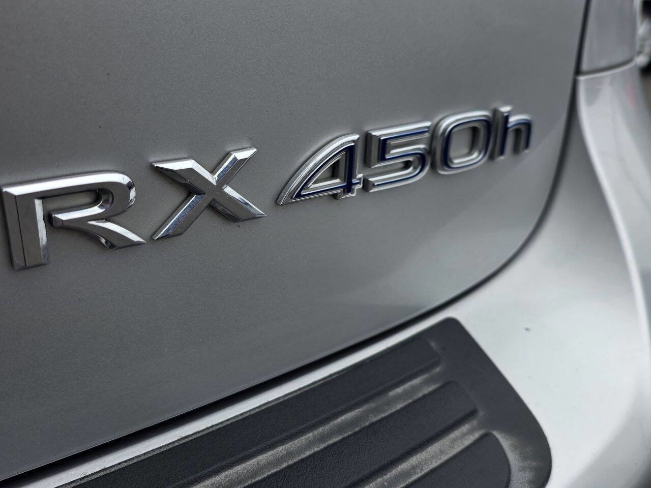 Used 2013 Lexus RX 450h Base AWD 4dr SUV w/ Navigation Pkg image 27