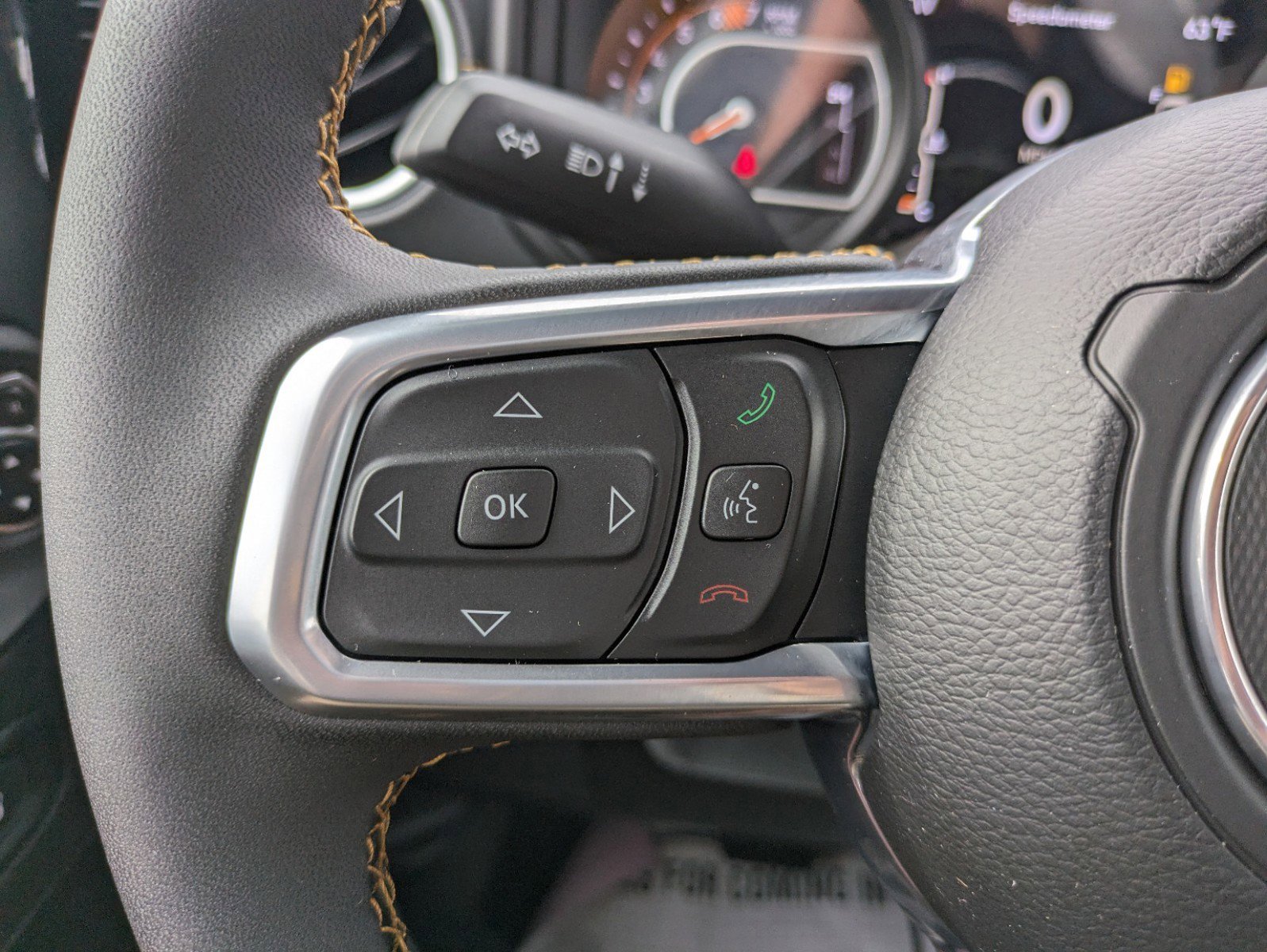 Used 2024 Jeep Wrangler Sahara w/ Technology Group image 15