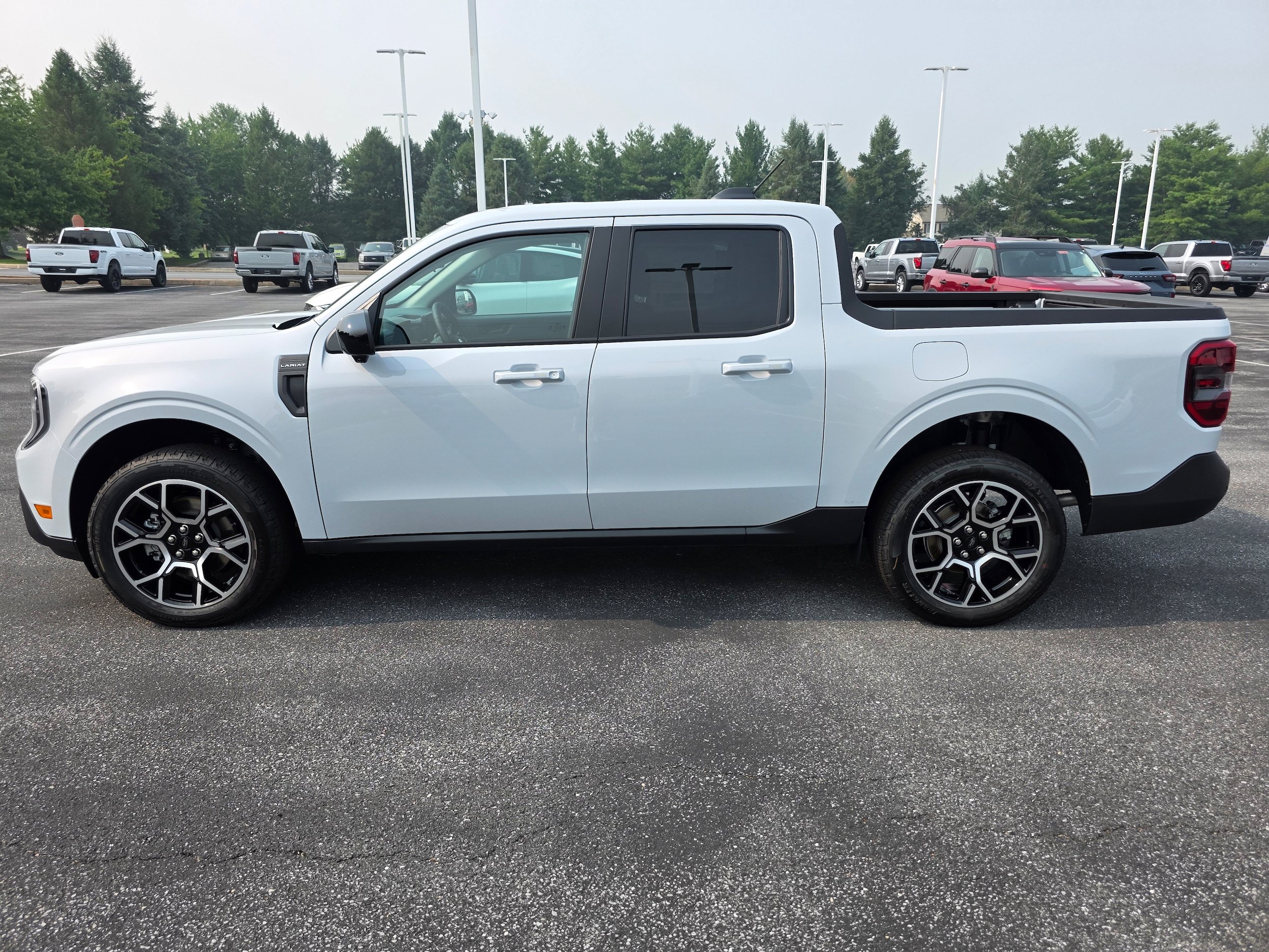 New 2026 Ford Maverick Lariat AWD/4WD image 2