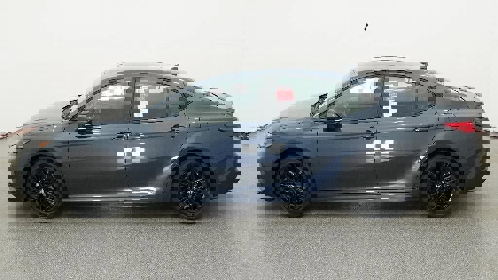 New 2026 Toyota Camry SE image 3