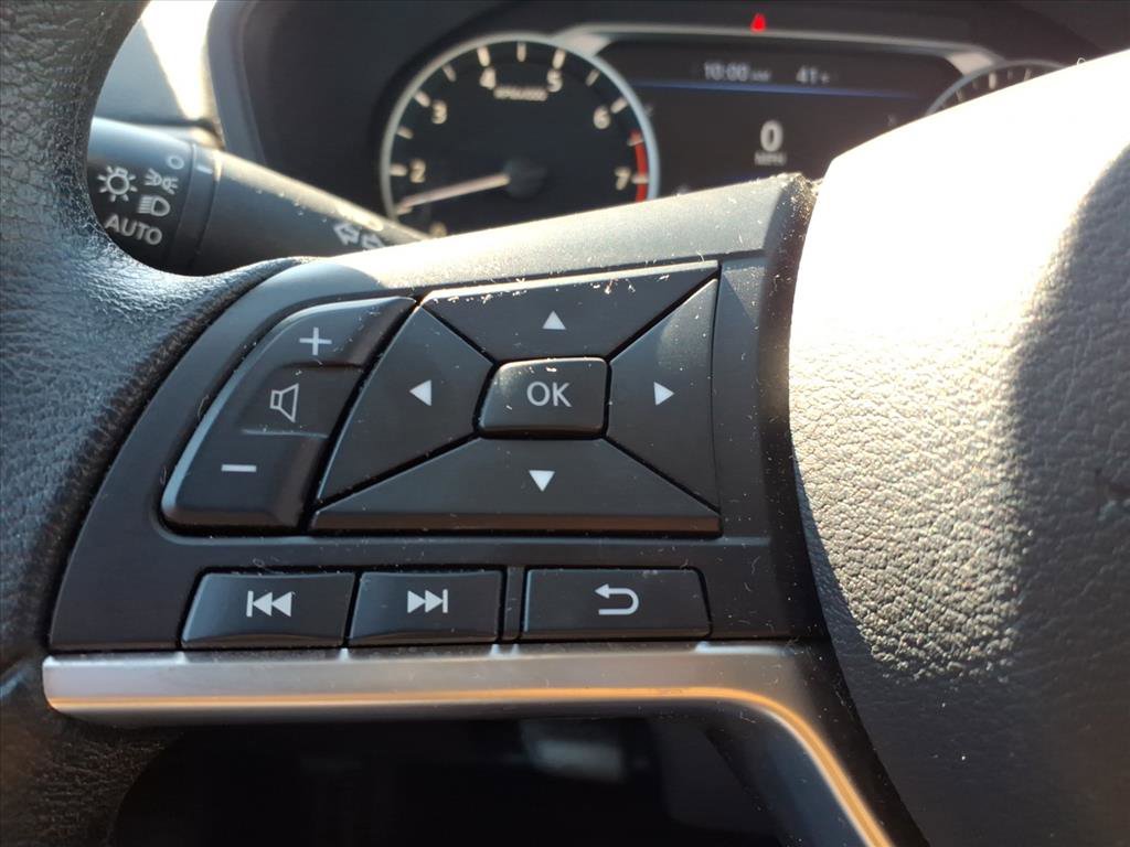 Used 2025 Nissan Altima 2.5 SV image 18