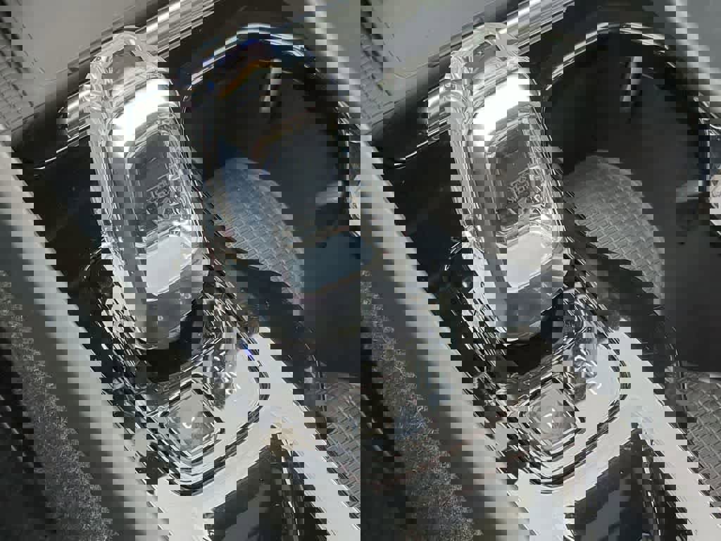 Used 2023 Volvo XC40 B5 Plus w/ Driver Assist Package image 30