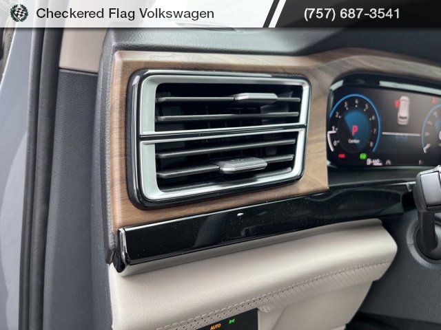 New 2025 Volkswagen Atlas SE image 31